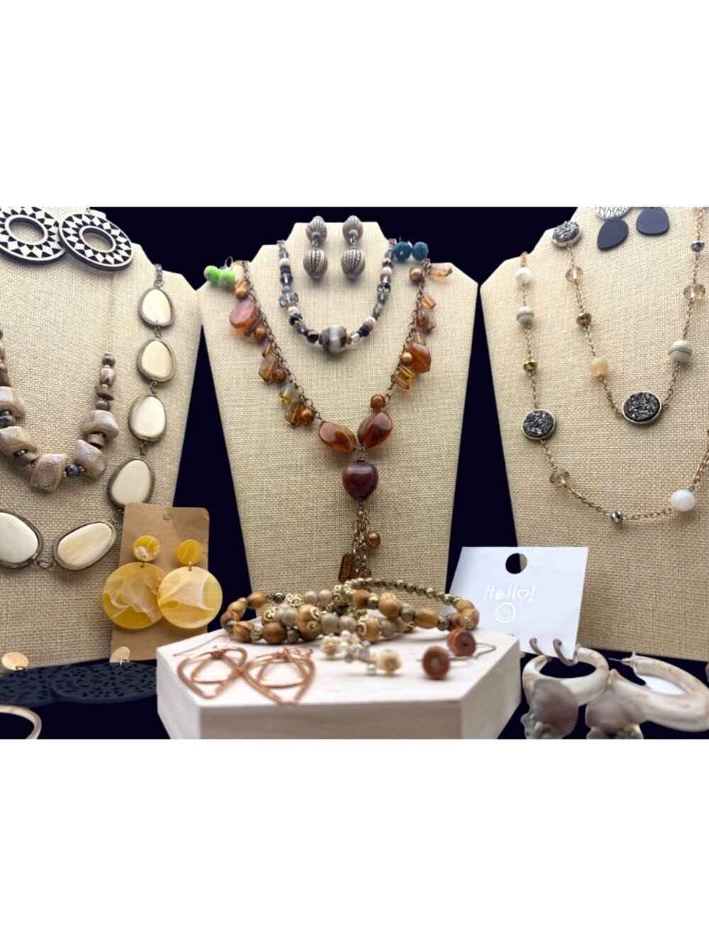 Vintage Boho Jewelry Lot 50 Pcs Mixed Materials Wear Necklace Earrings Bracelets - Picture 3 of 15